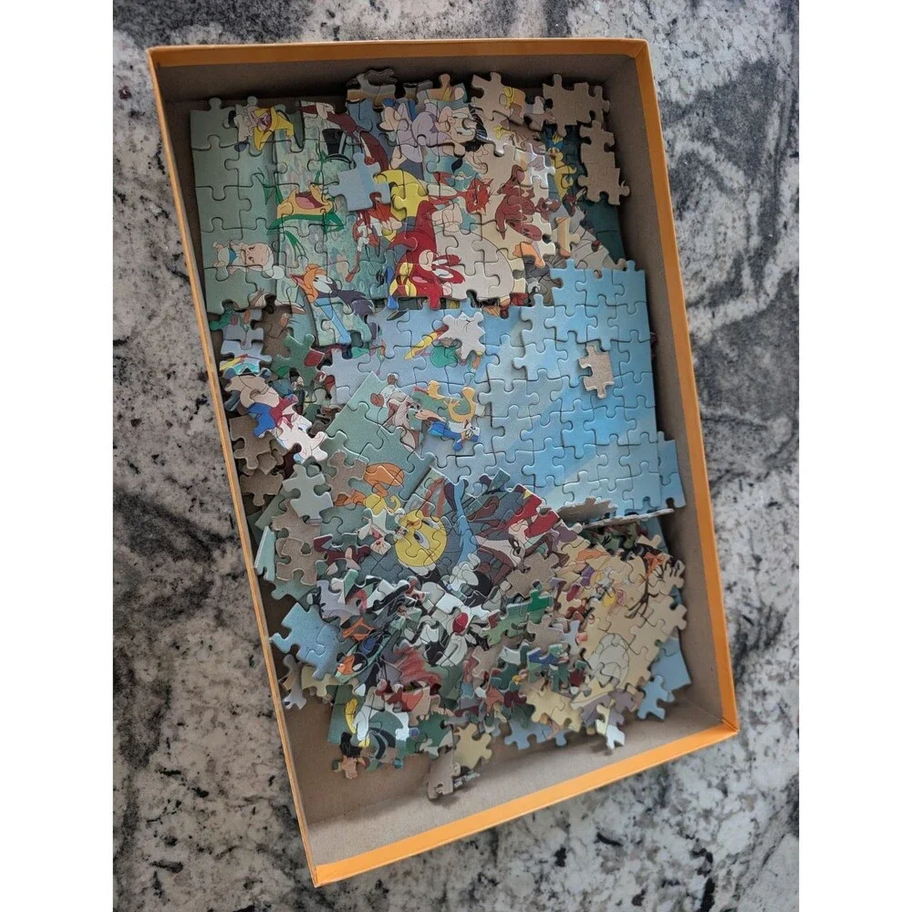 1996 Warner Bros cartoon characters 1000 piece jigsaw puzzle Rare Find, Vintage